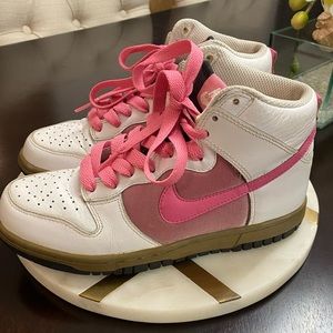 *SOLD* Nike Hightop Dunk Sneakers